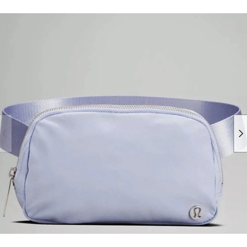 NWT Lululemon Everywhere Belt Bag Pastel Blue One Size 1L RARE - Picture 1 of 4